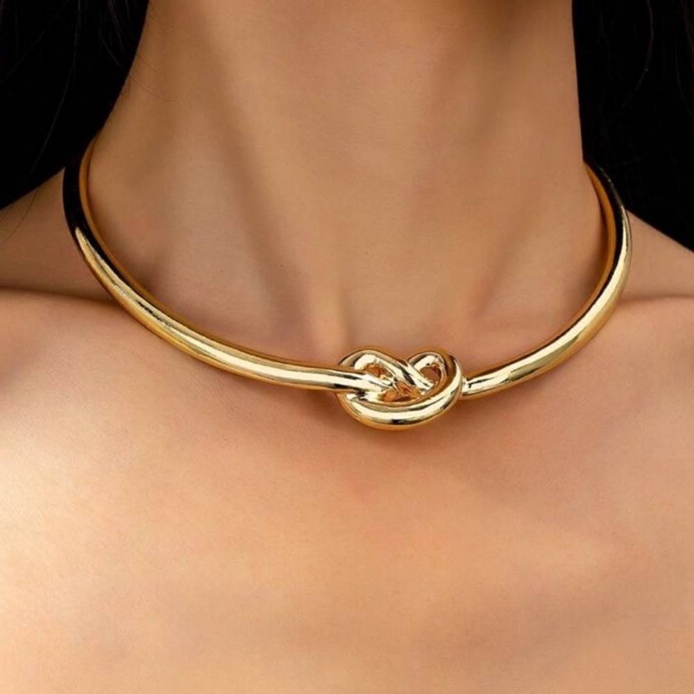 Knotted choker necklace A1063